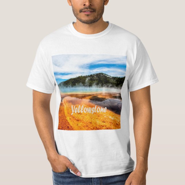 Yellowstone National Park Mountains Nature Animals T-Shirt (Front)