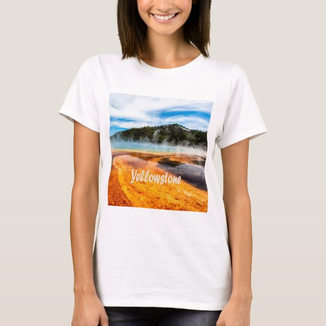 Yellowstone National Park Mountains Nature Animals T-Shirt (Front)