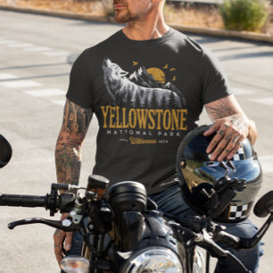 Yellowstone National Park Stunning Wolf T-Shirt