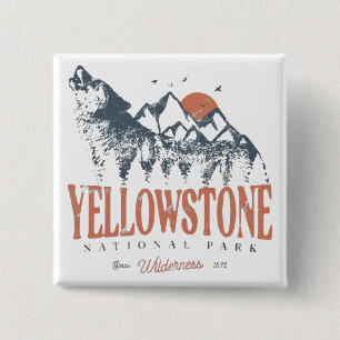 Yellowstone National Park Wolf Mountains Vintage  15 Cm Square Badge