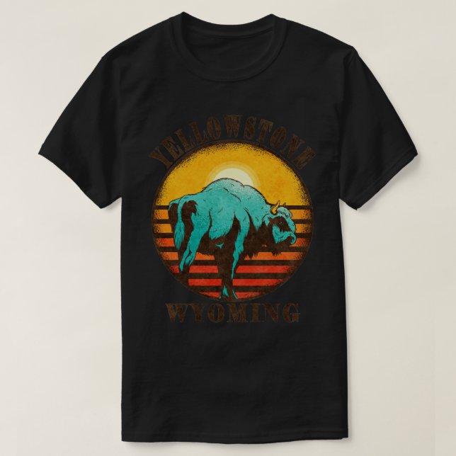 Yellowstone US National Park Wyoming Bison Hiking  T-Shirt (Design Front)