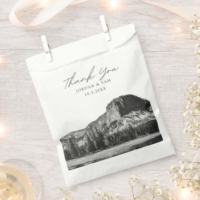 Yellowstone Wedding Photo Black & White Favour Bag (Clipped)