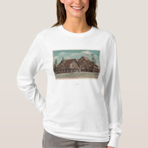Yellowstone, WYView of Whole Old Faithful Inn T-Shirt