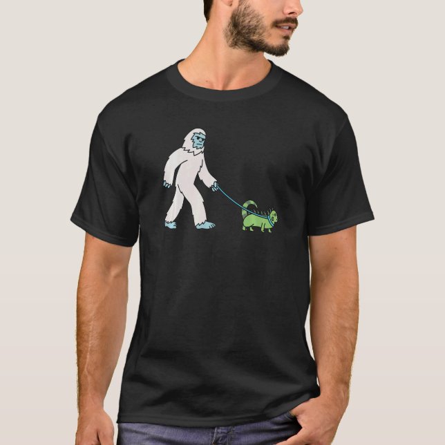 Yeti Walking Iguana Reptile Cryptozoology Pet   T-Shirt (Front)