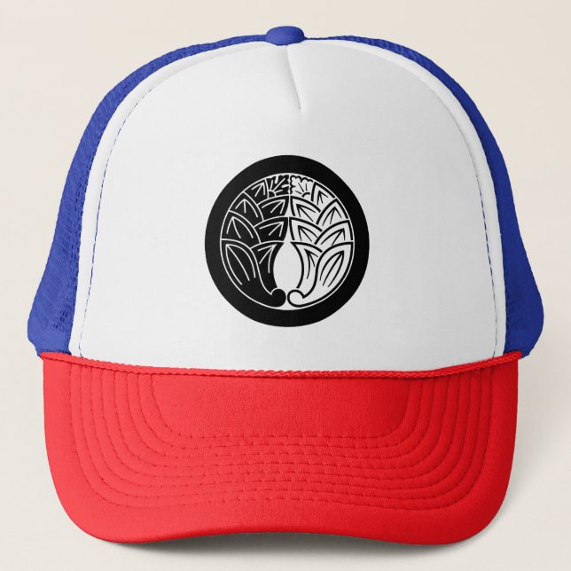 Yin and yang Embracing japanese gingers in circle Trucker Hat (Front)