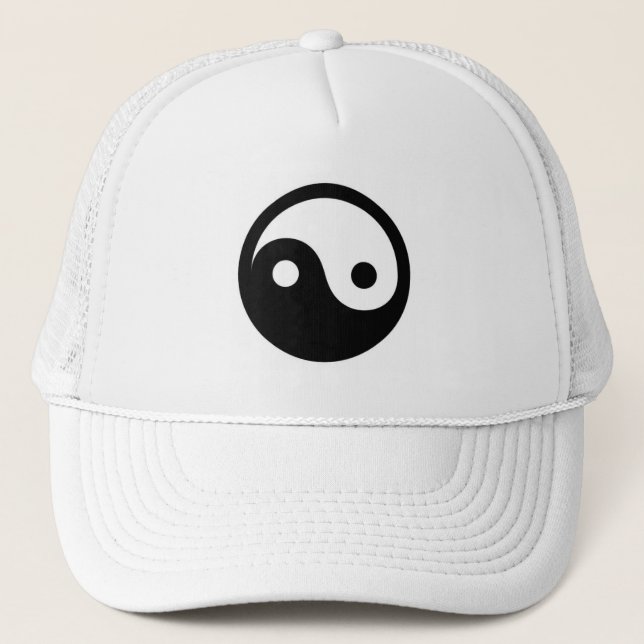 yin e yang trucker hat (Front)