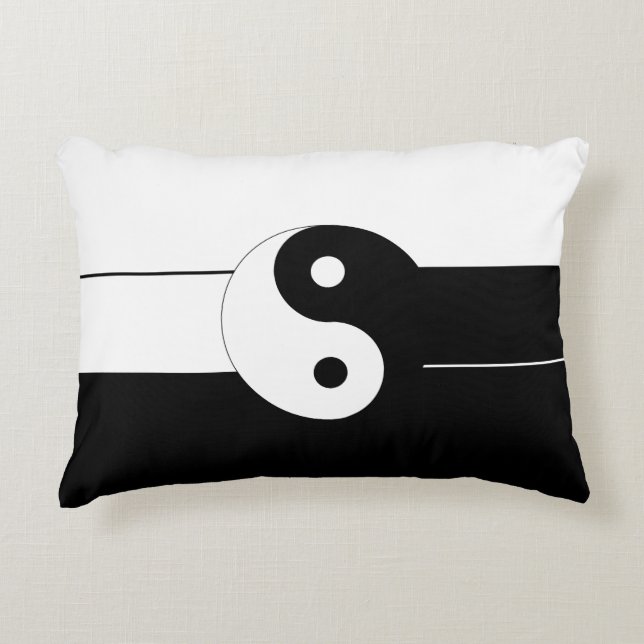 Yin yang decorative cushion (Front)