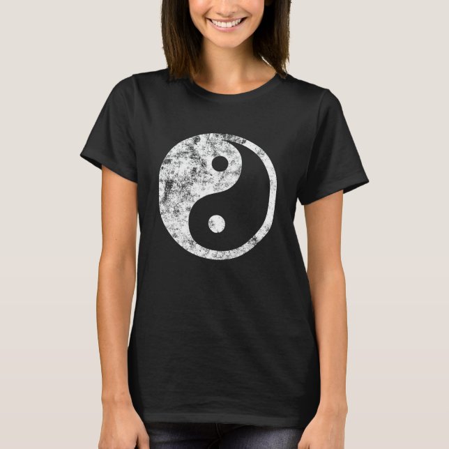 Yin Yang T-Shirt. Fun Yin-Yang Symbol Yoga Tao Tee (Front)