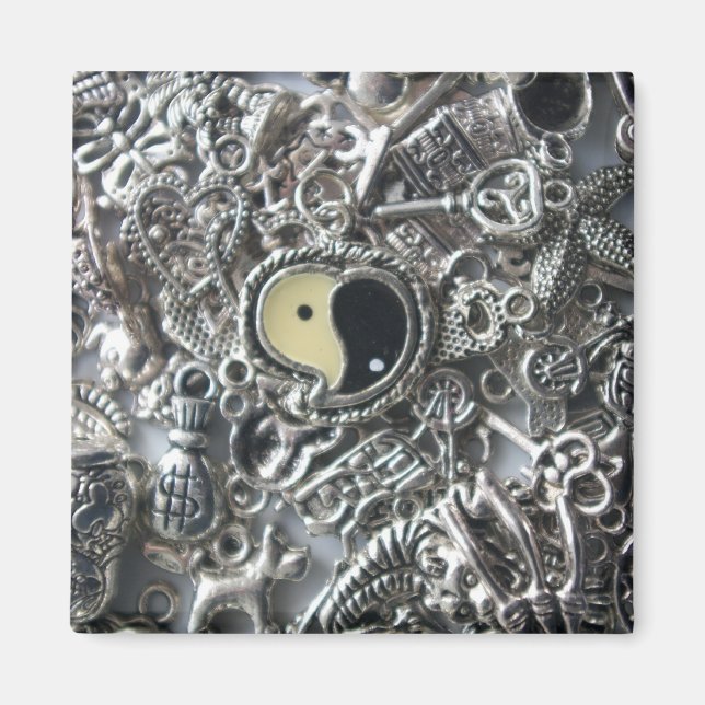 ying yang charm magnet (Front)