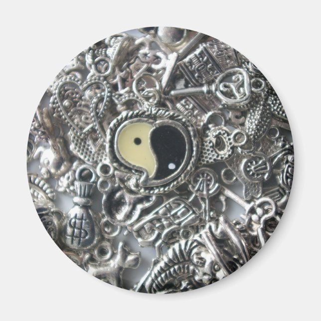 ying yang charm magnet (Front)