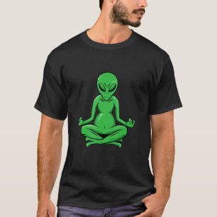 Yoga Costume For Meditation Green Alien Ufo T-Shirt