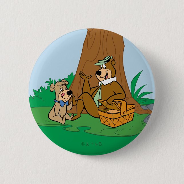 Yogi Bear and Boo-Boo Picnic Snack 6 Cm Round Badge (Front)