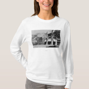 Yosemite, CA - The Ahwahnee Lodge and Valley T-Shirt