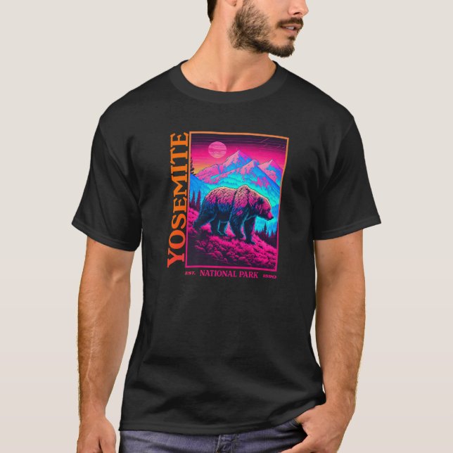 YOSEMITE National Park Premium T-Shirt (Front)