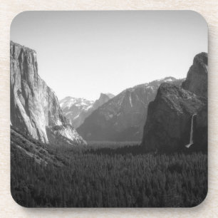 Yosemite Valley from Tunnel View Coaster