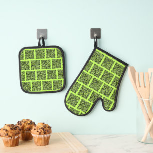 Your QR Code Scan Info Custom Colours Cooking Gift Oven Mitt & Pot Holder Set