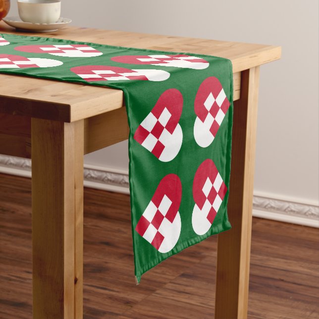 Yule Heart Long Table Runner (In Situ)