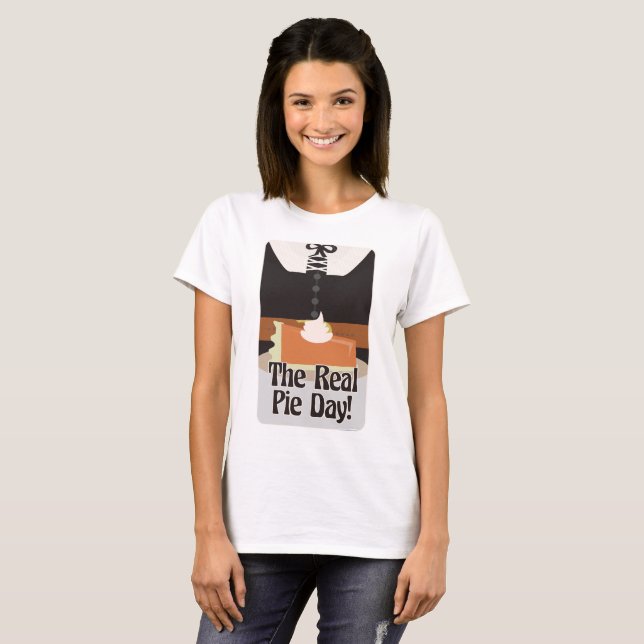 Yum Real Pie Day Funny Thanksgiving Cartoon T-Shirt (Front Full)