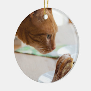 Yummy Guglhupf Ceramic Ornament