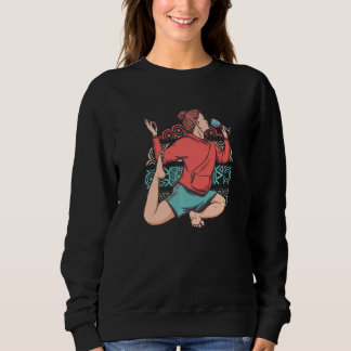 Zen Meditation Yoga Eka Pada Rajakapotasana Wine O Sweatshirt