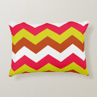 ZIGZAG PATTERN. DECORATIVE CUSHION