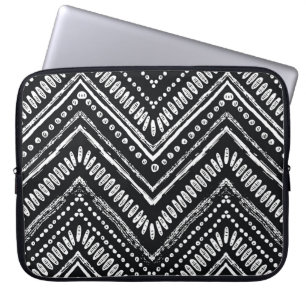 Zigzag Stripes: Hand Drawn Ethnic Laptop Sleeve