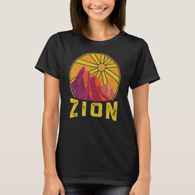 Zion National Park Nature   Hiking Fan T-Shirt (Front)