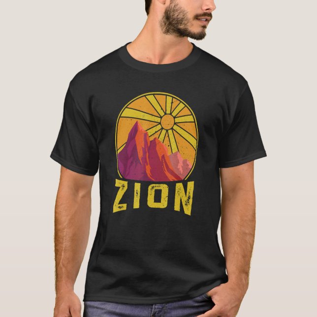 Zion National Park Nature   Hiking Fan T-Shirt (Front)