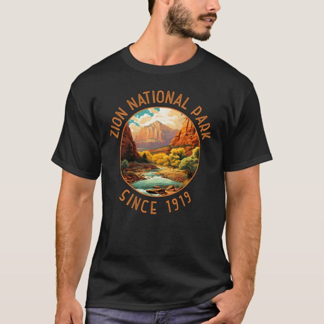 Zion National Park Retro Distressed Circle T-Shirt (Front)