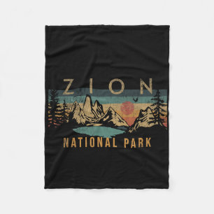 Zion National Park Utah Usa Outdoor Vintage Fleece Blanket