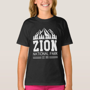 Zion National Park Utah USA Outdoors Hiking T-Shirt